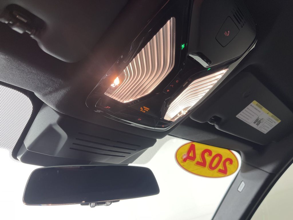 Thumbnail: 2024 BMW X6 - 27