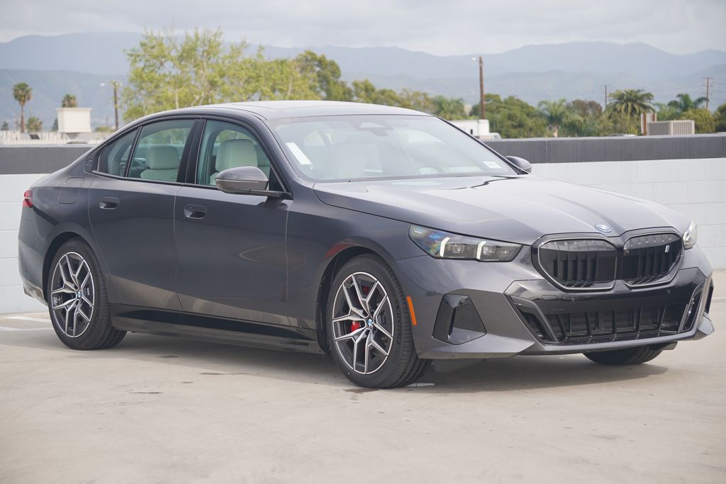 Thumbnail: 2026 BMW i5 - 3