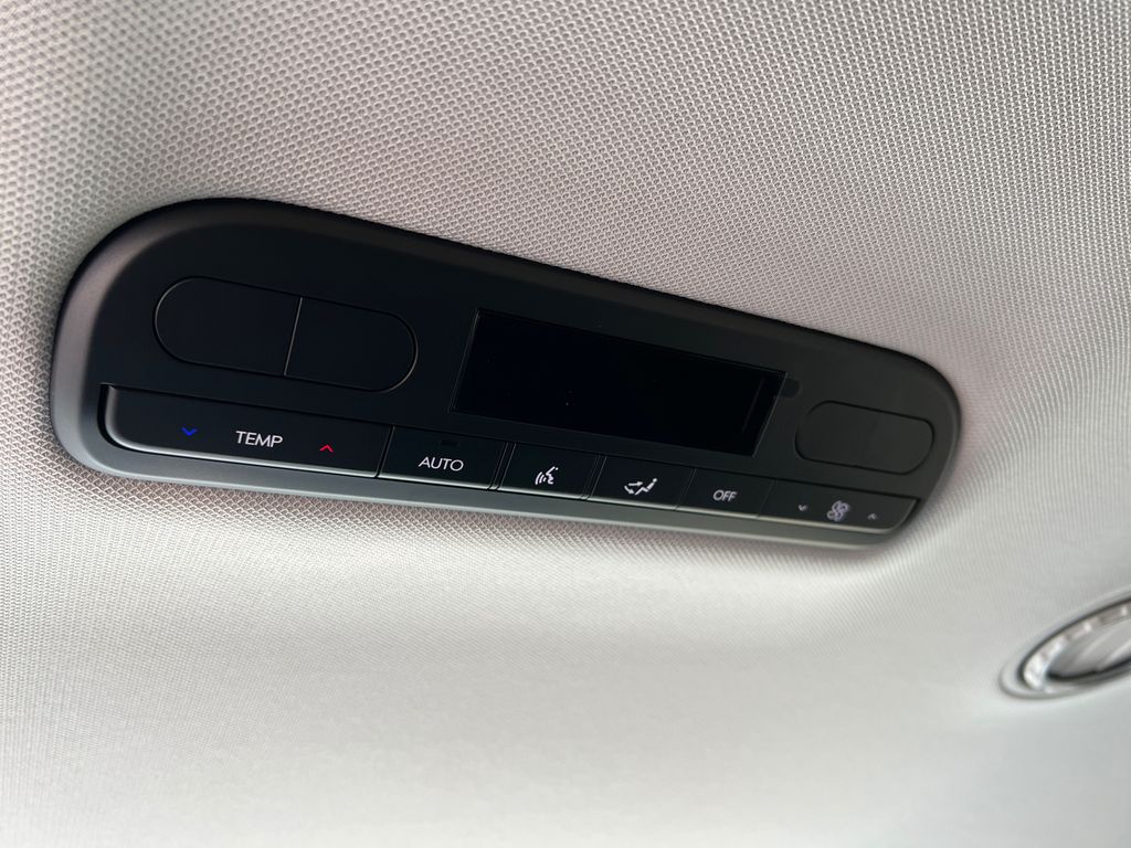 New 2026 White Hyundai Blue SEL image 22