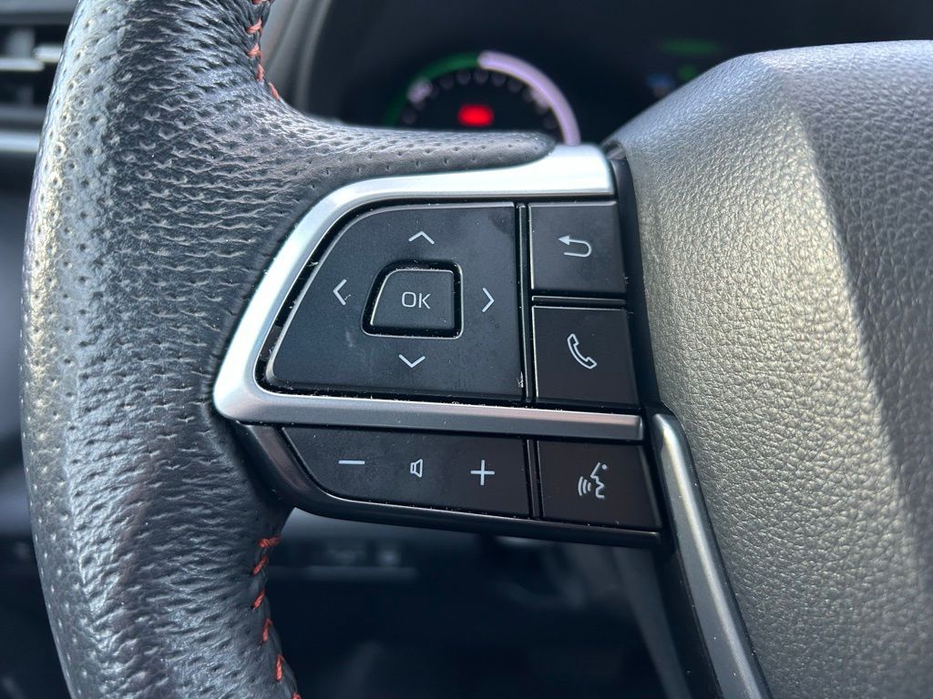 Thumbnail: 2024 Toyota Sienna - 21