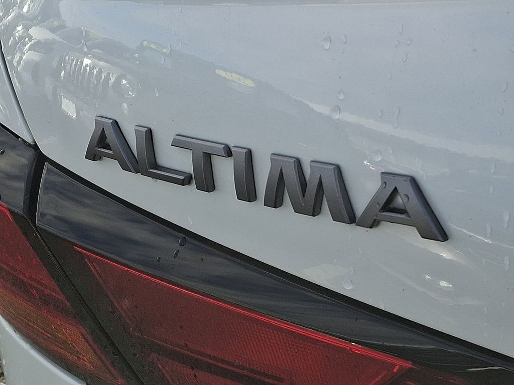 Thumbnail: 2023 Nissan Altima - 30