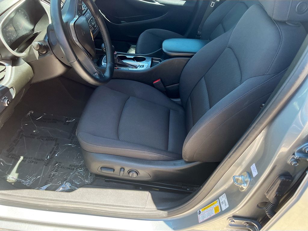 Used 2024 Gray Chevrolet RS image 19