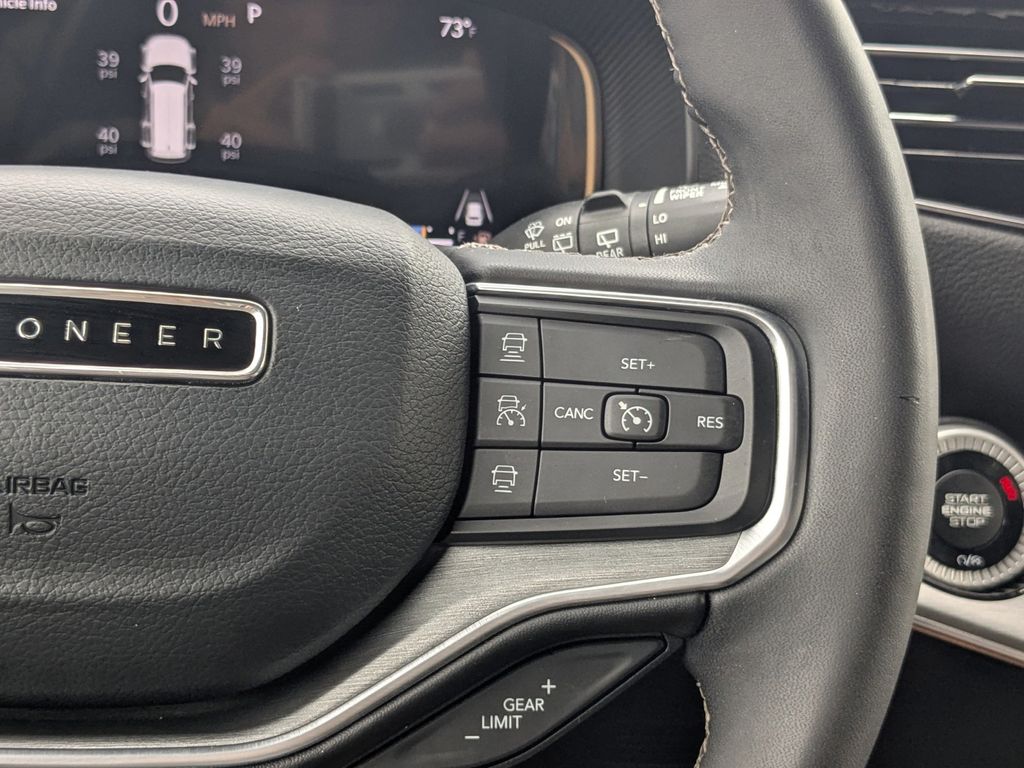 2023 Jeep Wagoneer Series II Carbide 4x4