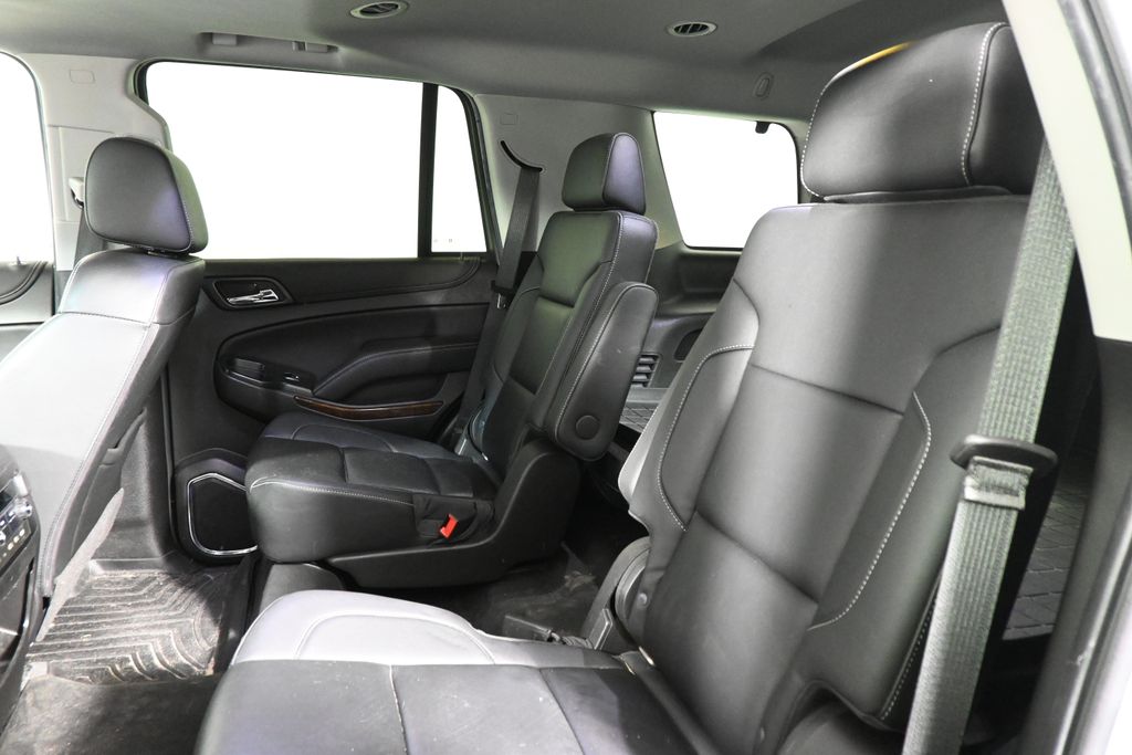Thumbnail: 2019 Chevrolet Tahoe - 4