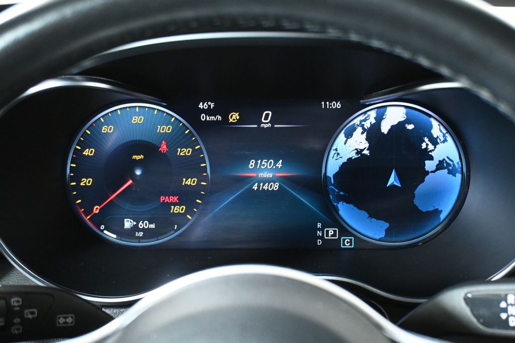 Thumbnail: 2022 Mercedes-Benz GLC - 18