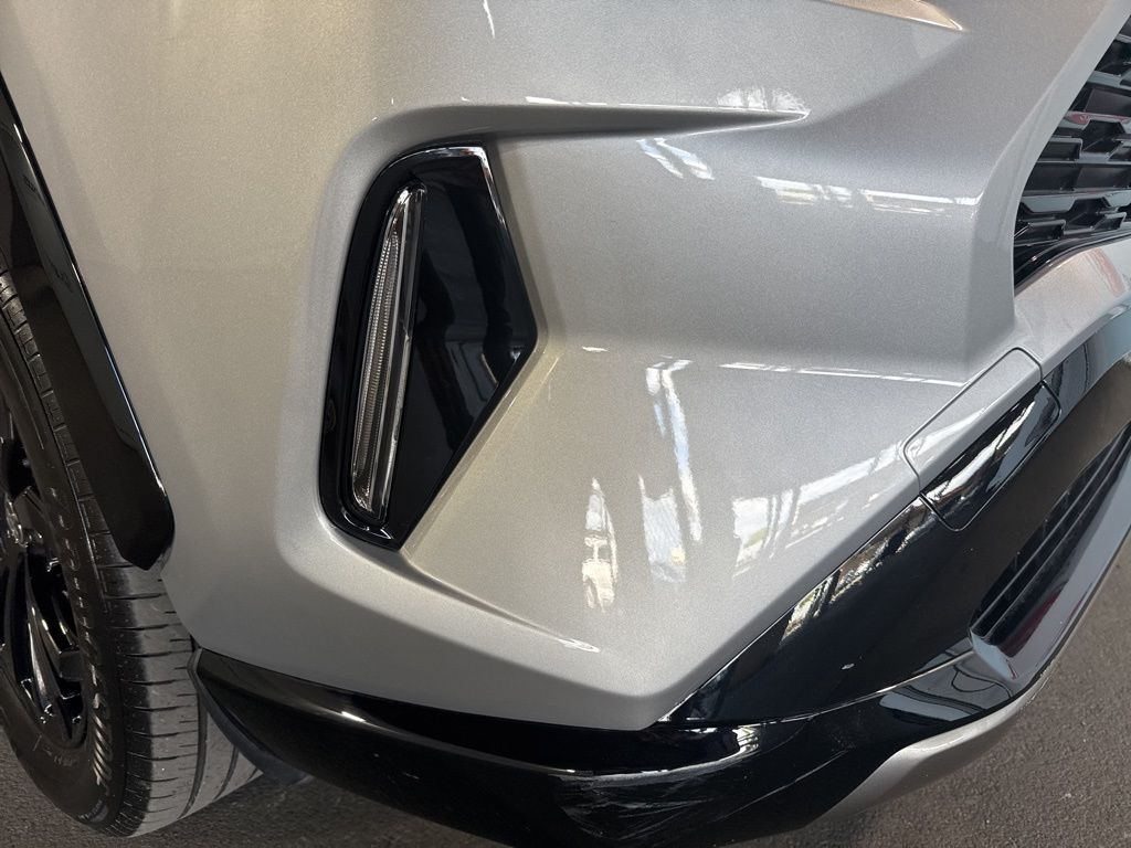 Thumbnail: 2023 Toyota RAV4 - 11