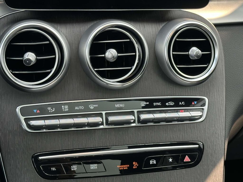 2022 Mercedes-Benz GLC 300 16
