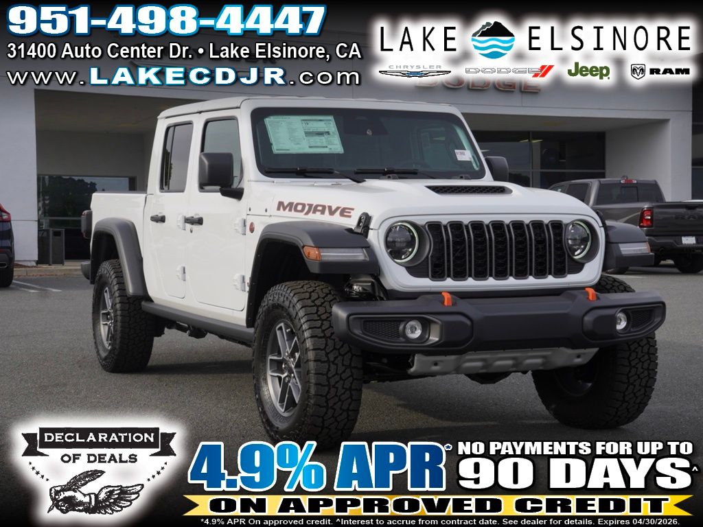 bright white clearcoat 2026 Jeep Gladiator Mojave Crew Cab 4WD Pickup Truck Four-Wheel Drive 8-Speed Automatic