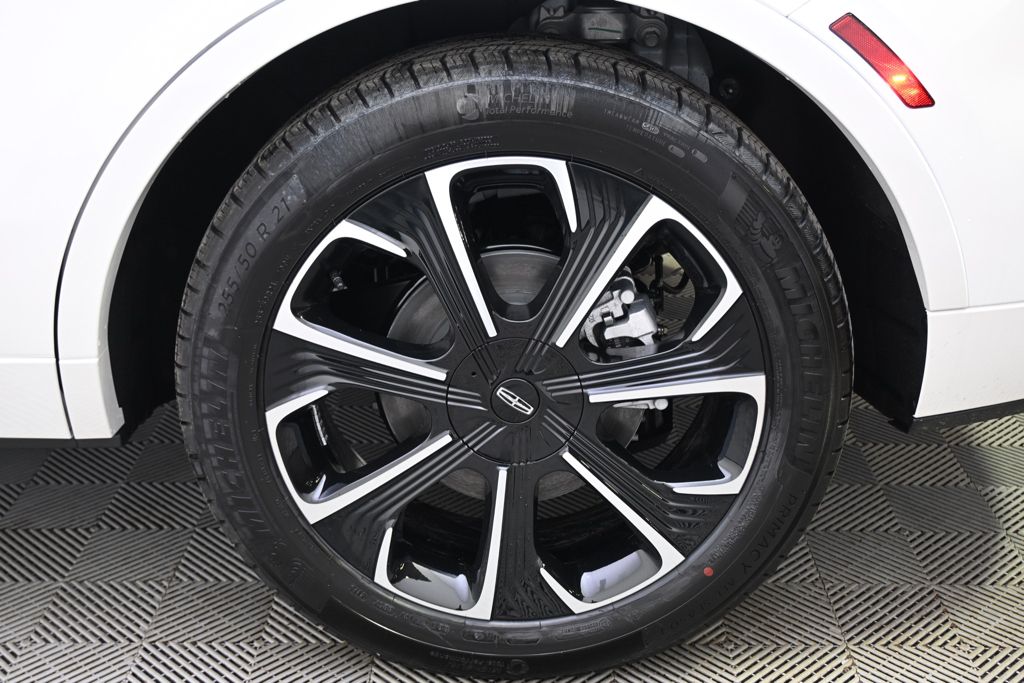 New 2026 White Lincoln Reserve image 20