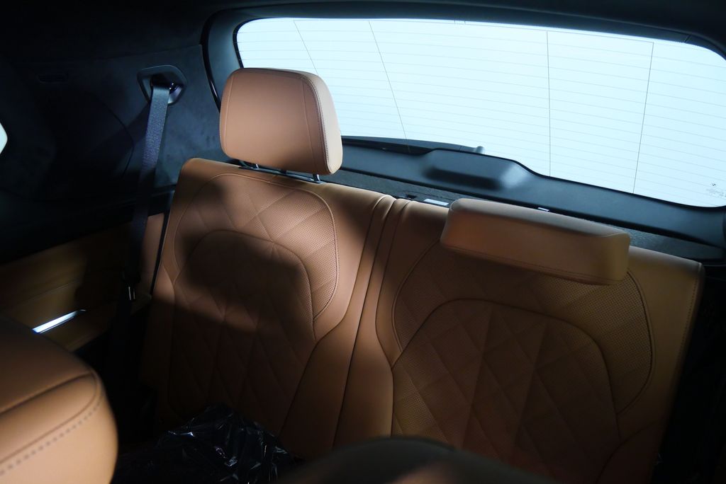 2026 BMW X7 xDrive40i 18