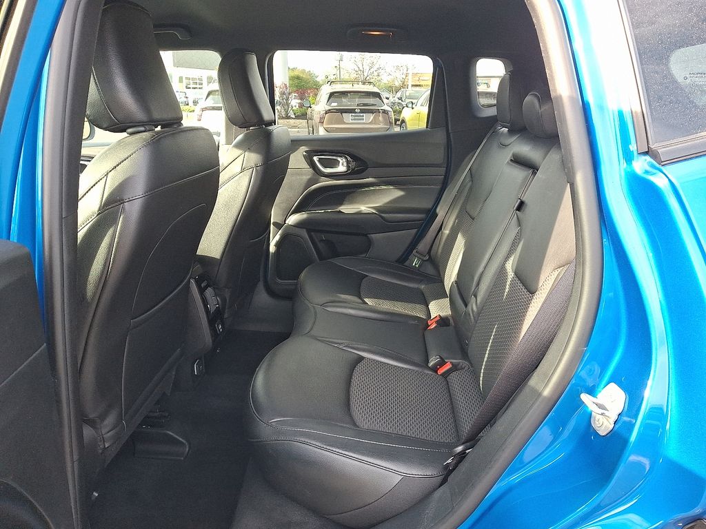 Thumbnail: 2022 Jeep Compass - 10
