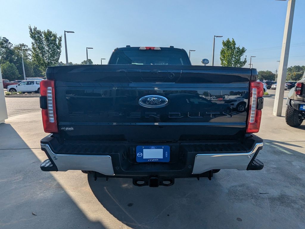 2025 Ford F-250 Super Duty Lariat