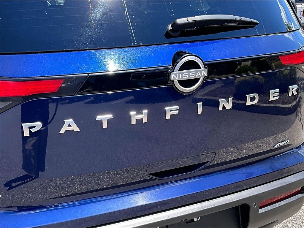 2025 Nissan Pathfinder — photo 28