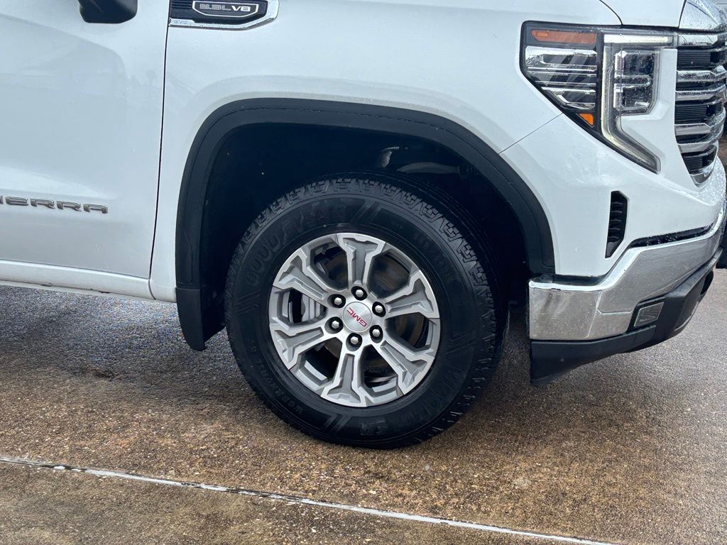 2024 GMC Sierra 1500 SLT - 8