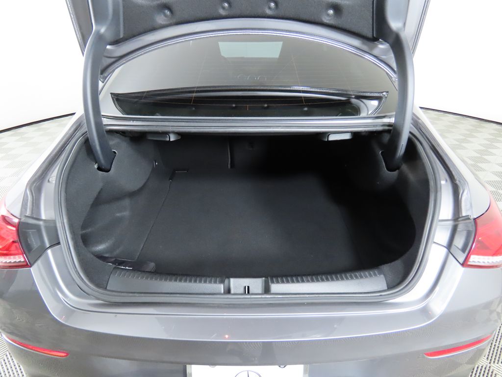 2021 Mercedes-Benz CLA 250 28