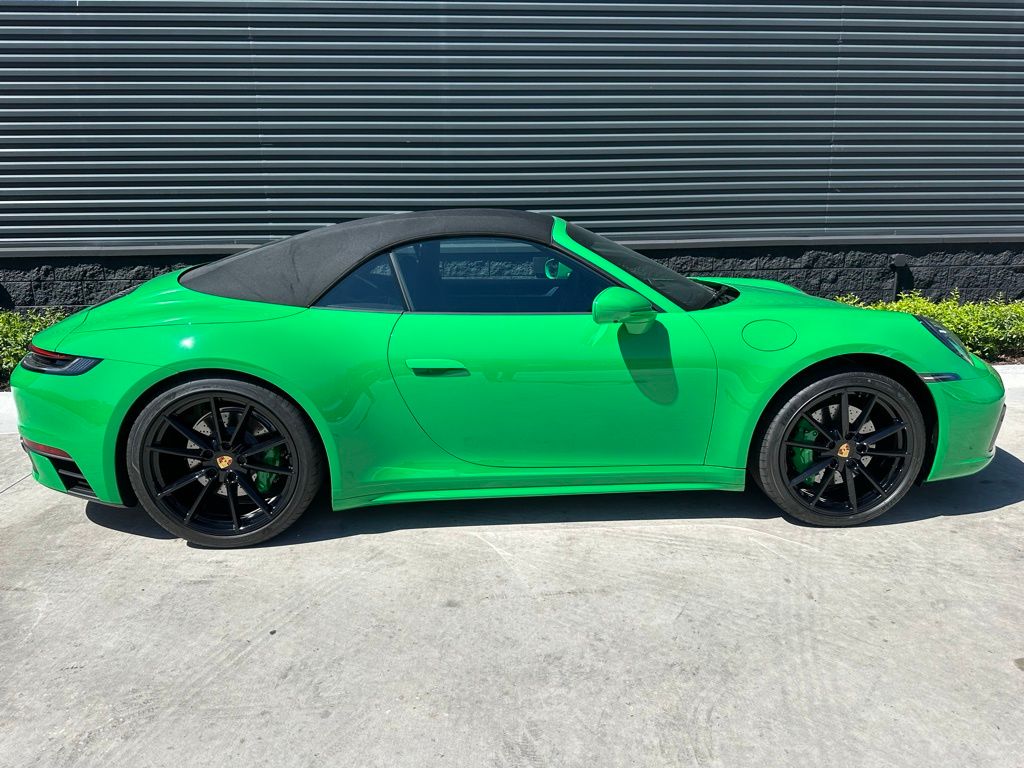2023 Porsche 911 Carrera 4S 8