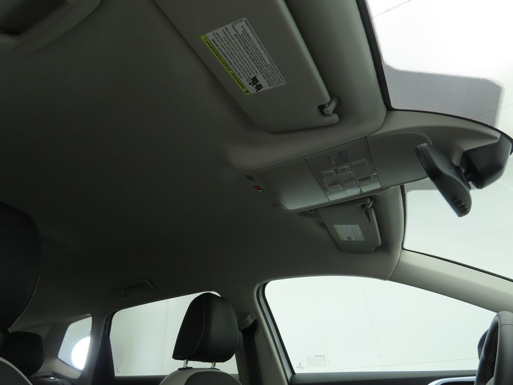 Thumbnail: 2025 Volkswagen Taos - 18