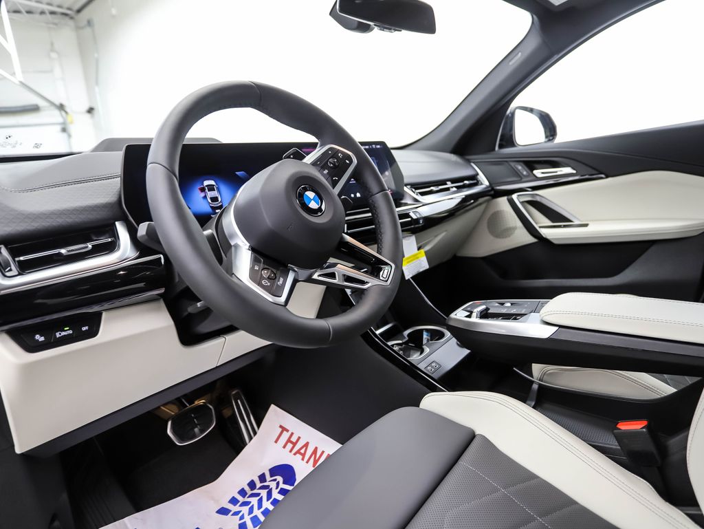 Thumbnail: 2026 BMW X2 - 10