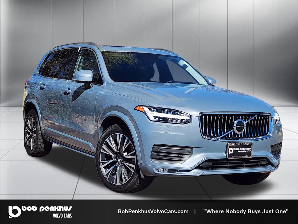 2020 Volvo XC90 T6 Momentum