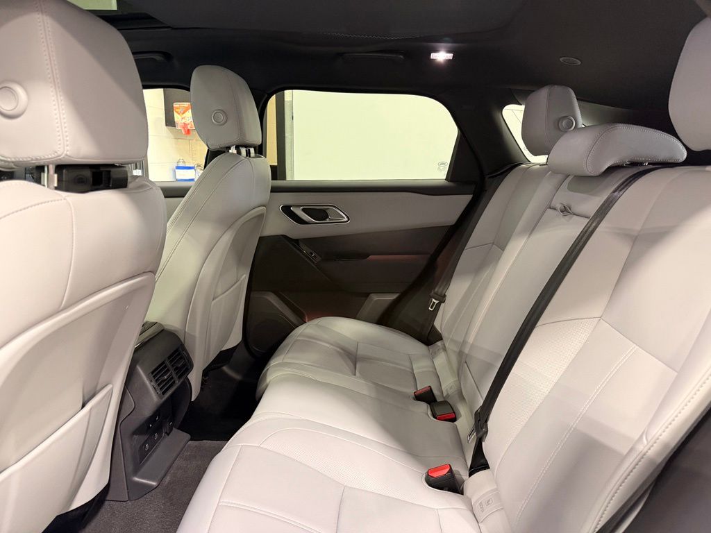 Thumbnail: 2026 Land Rover Range Rover Velar - 21