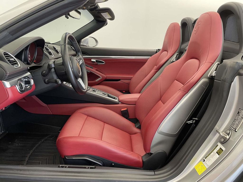 2022 Porsche 718 Boxster GTS - 4