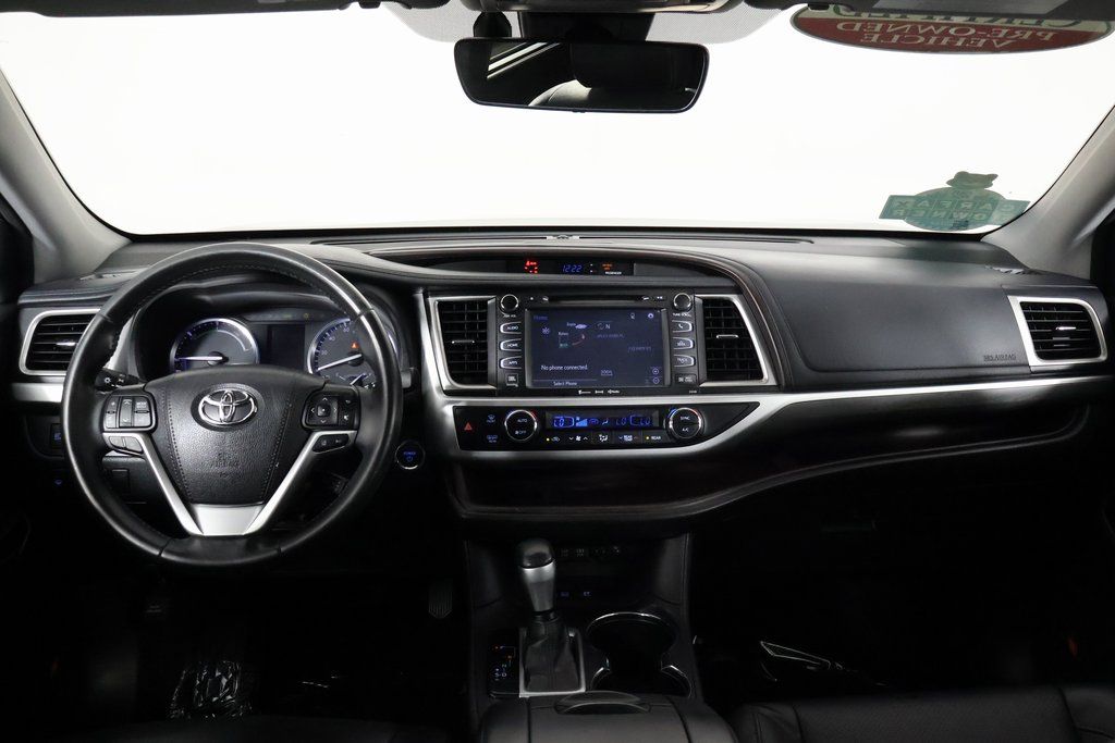 Thumbnail: 2017 Toyota Highlander - 8