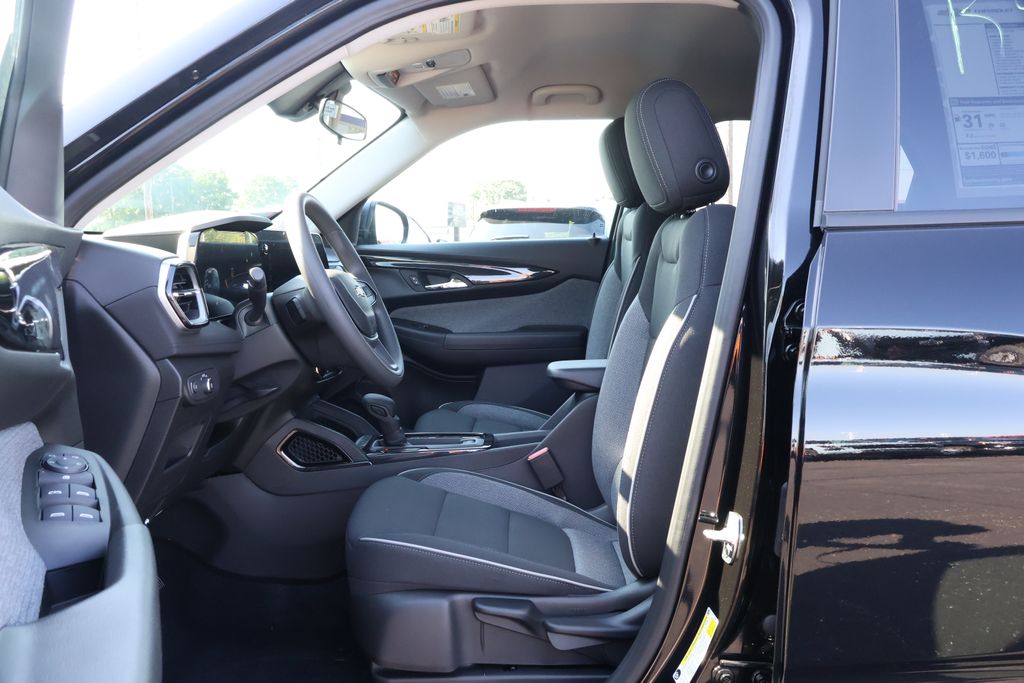Thumbnail: 2026 Chevrolet TrailBlazer - 14