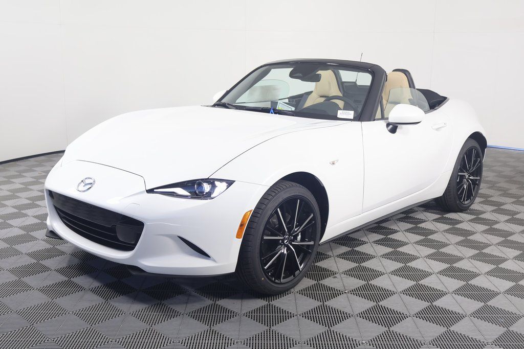 2024 Mazda MX-5 Miata Grand Touring 3