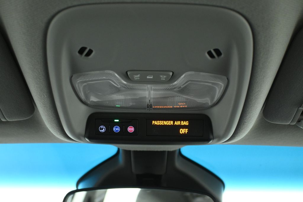 Thumbnail: 2023 Chevrolet Bolt EV - 19