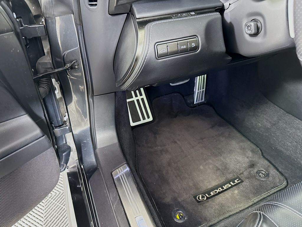 Thumbnail: 2019 Lexus LC - 10