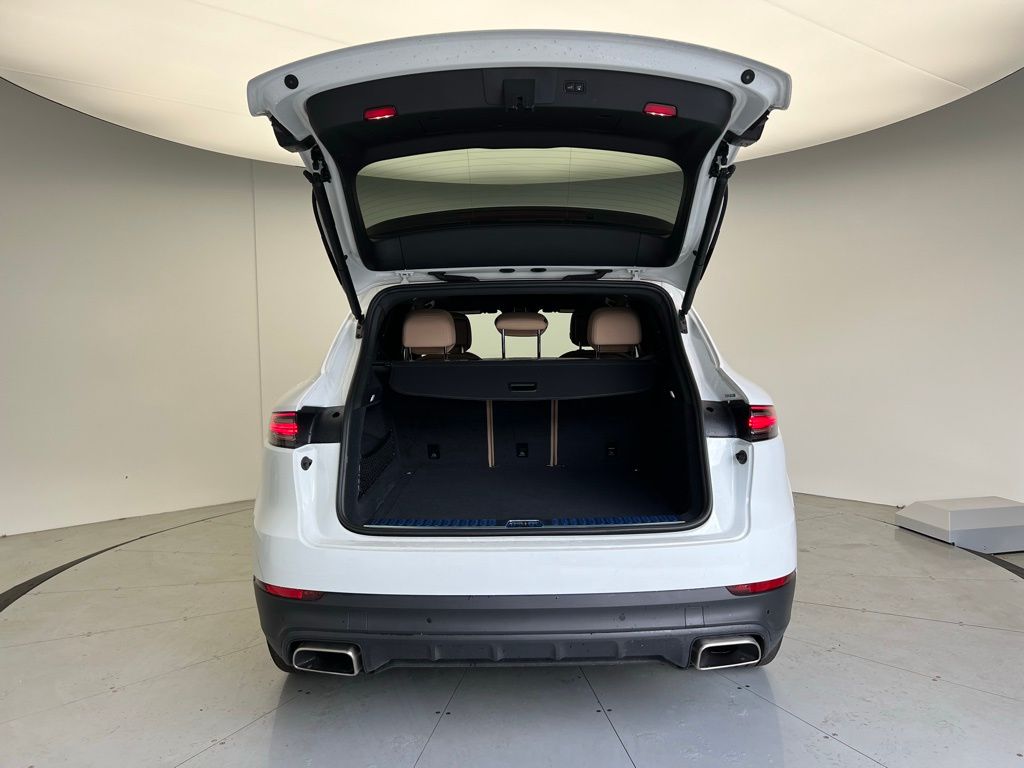 Thumbnail: 2023 Porsche Cayenne - 20