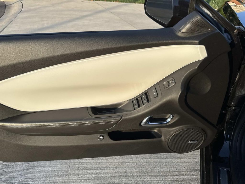2012 Chevrolet Camaro 2SS photo 14