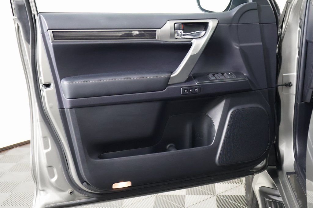 Thumbnail: 2023 Lexus GX - 13