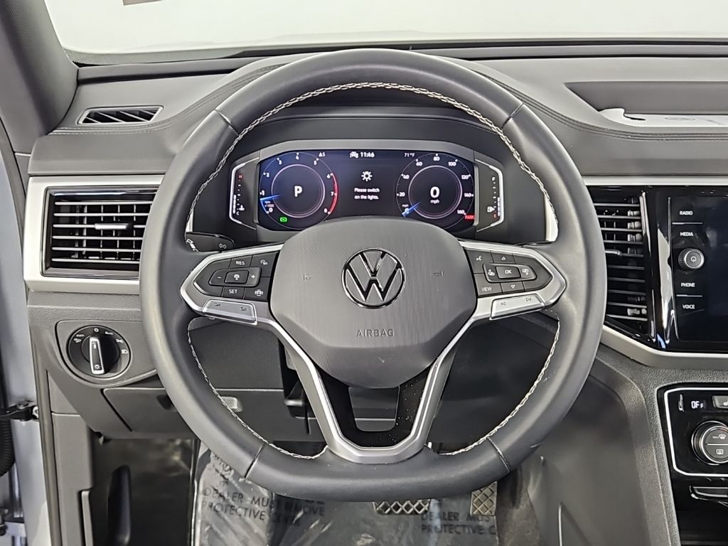 Thumbnail: 2023 Volkswagen Atlas - 26