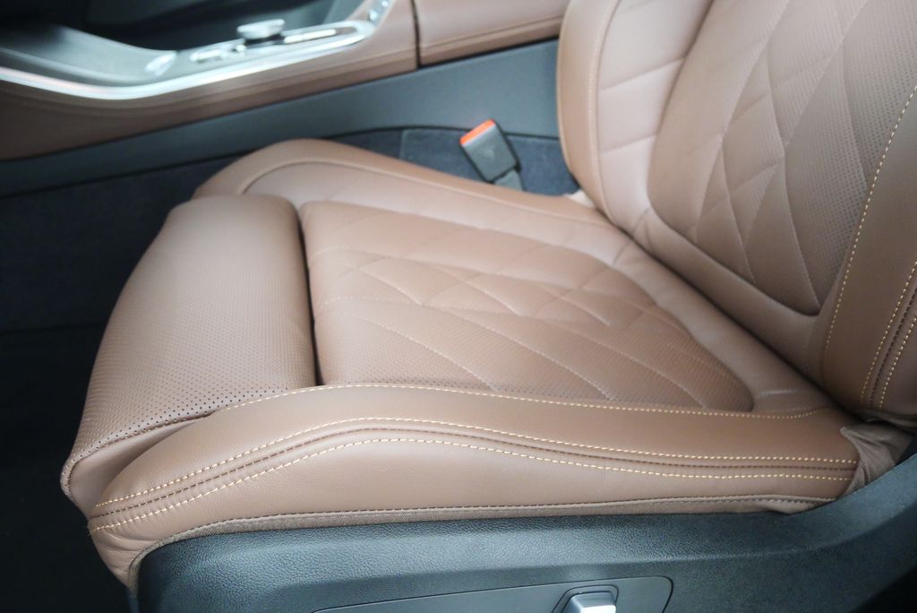 Thumbnail: 2026 BMW X5 - 10