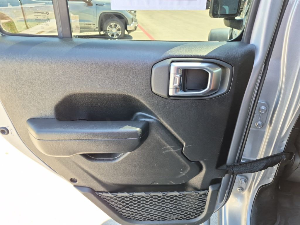 Used Car 2021 Jeep Gladiator  Rubicon For Sale Under $35,000 In Austin, Texas