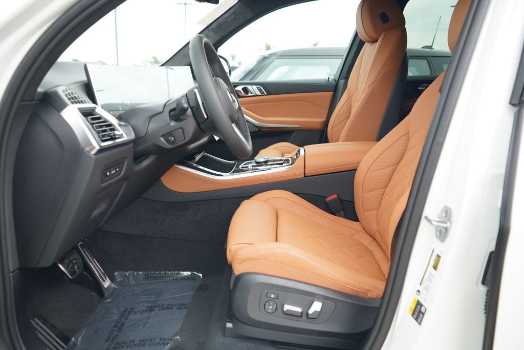 Thumbnail: 2026 BMW X5 - 9