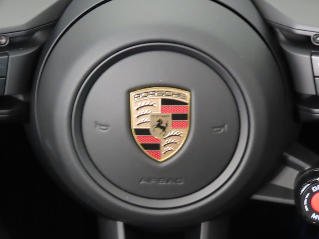 Thumbnail: 2025 Porsche 911 - 20
