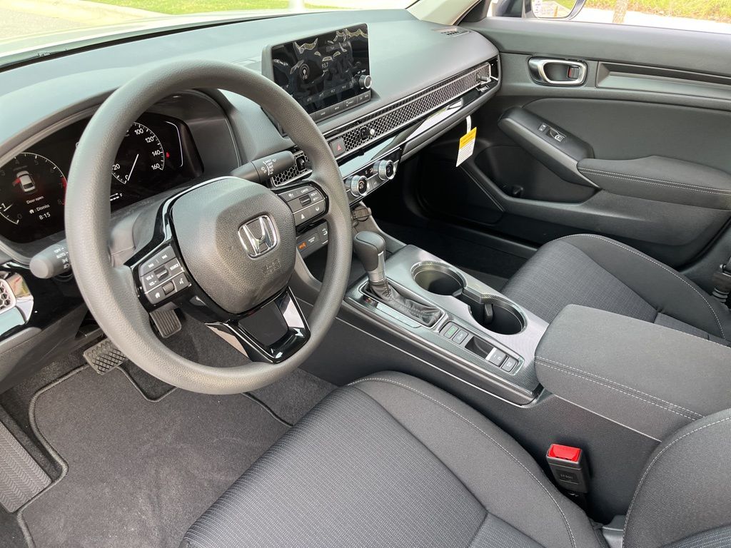 2025 Honda Civic LX 10