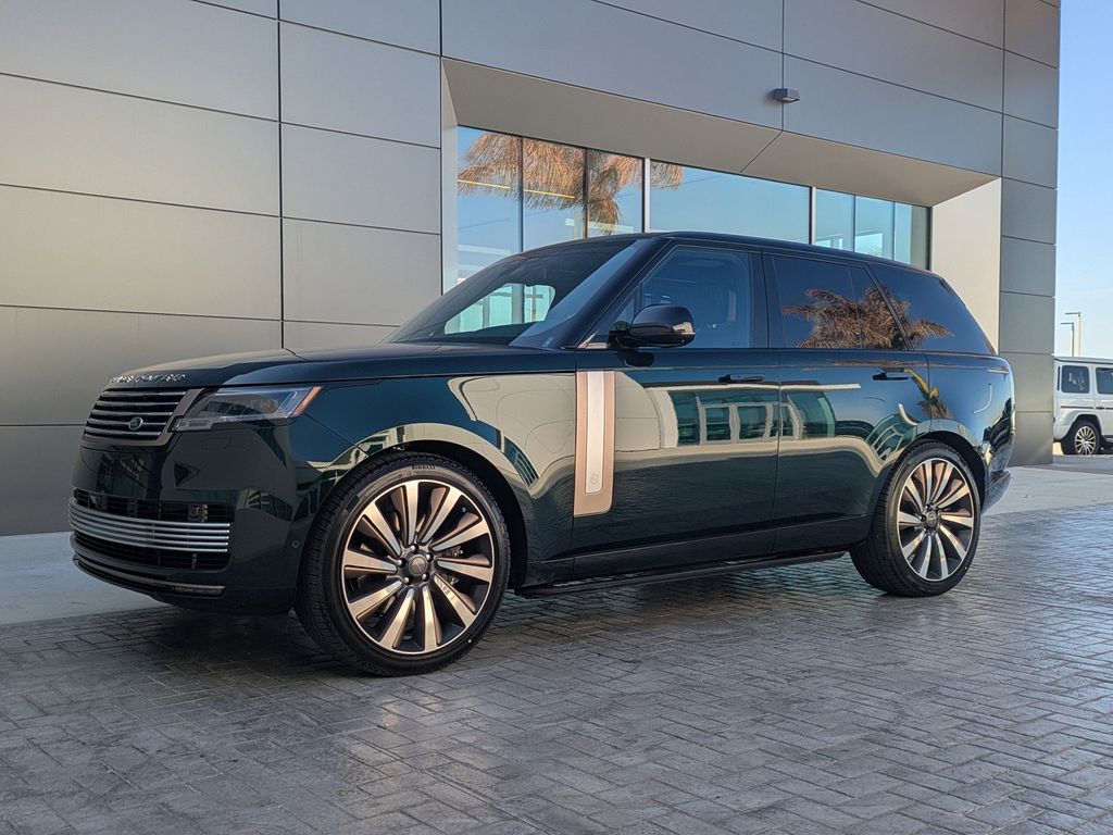 2026 Land Rover Range Rover P615 SV AWD