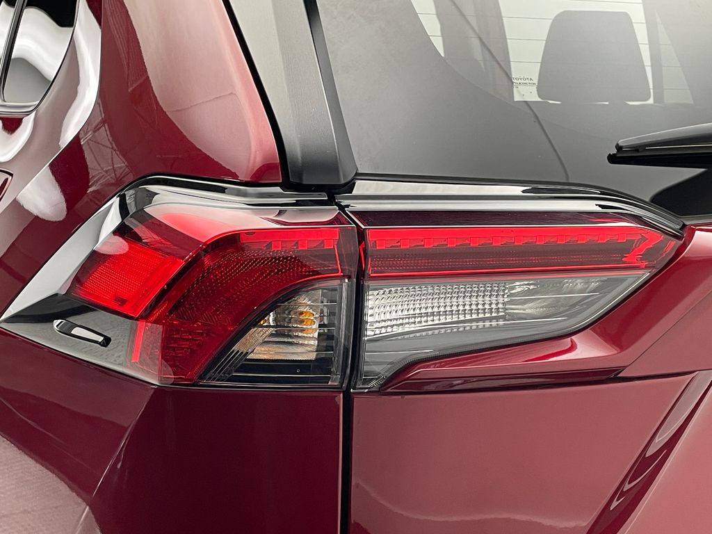Thumbnail: 2023 Toyota RAV4 - 16