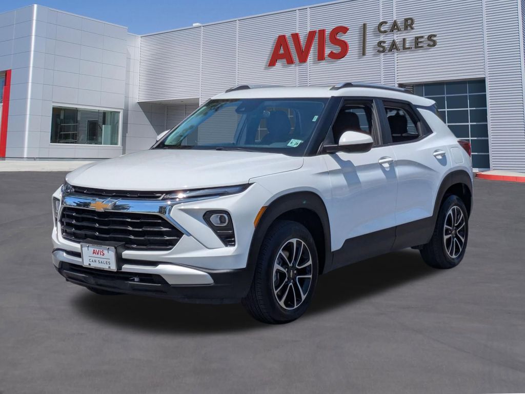 White 2025 Chevrolet Trailblazer LT AWD SUV / Crossover Four-Wheel Drive 9-Speed Automatic
