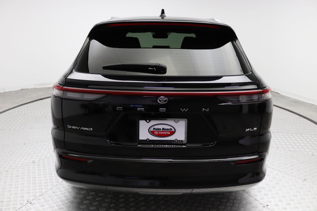 Thumbnail: 2025 Toyota Crown Signia - 10