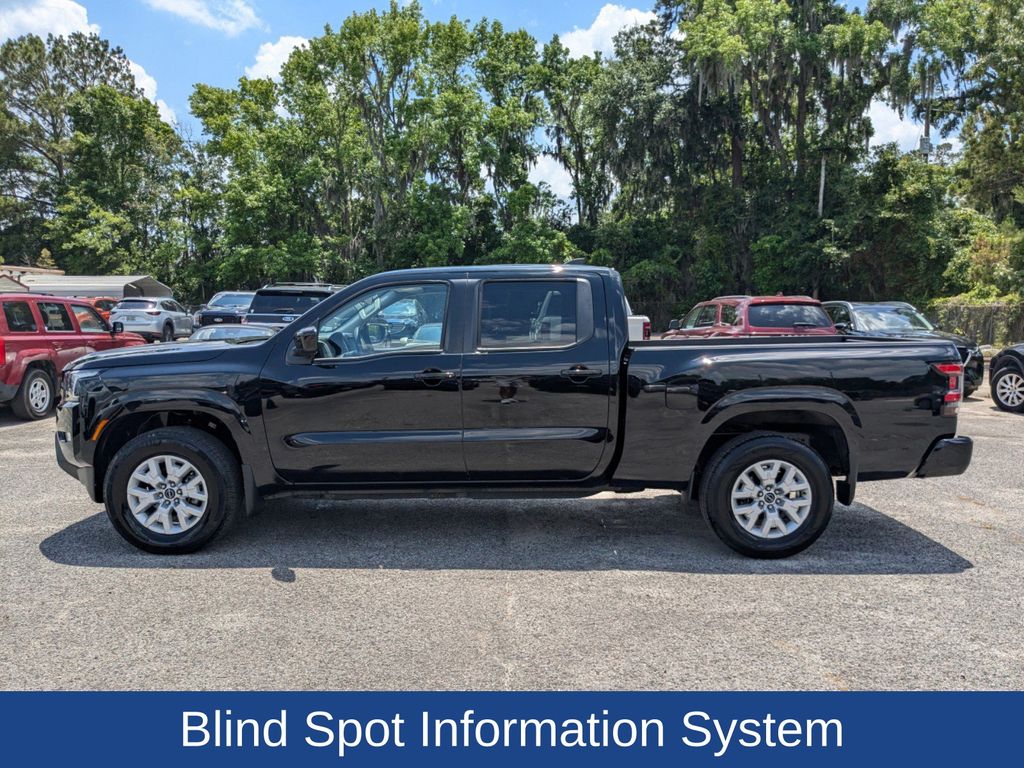 2024 Nissan Frontier SV