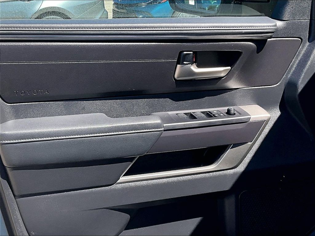 2023 Toyota Tundra — photo 9