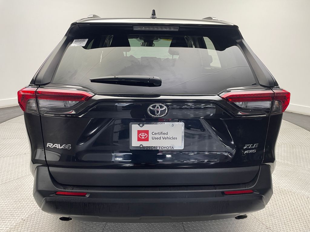2024 Toyota RAV4 XLE 6