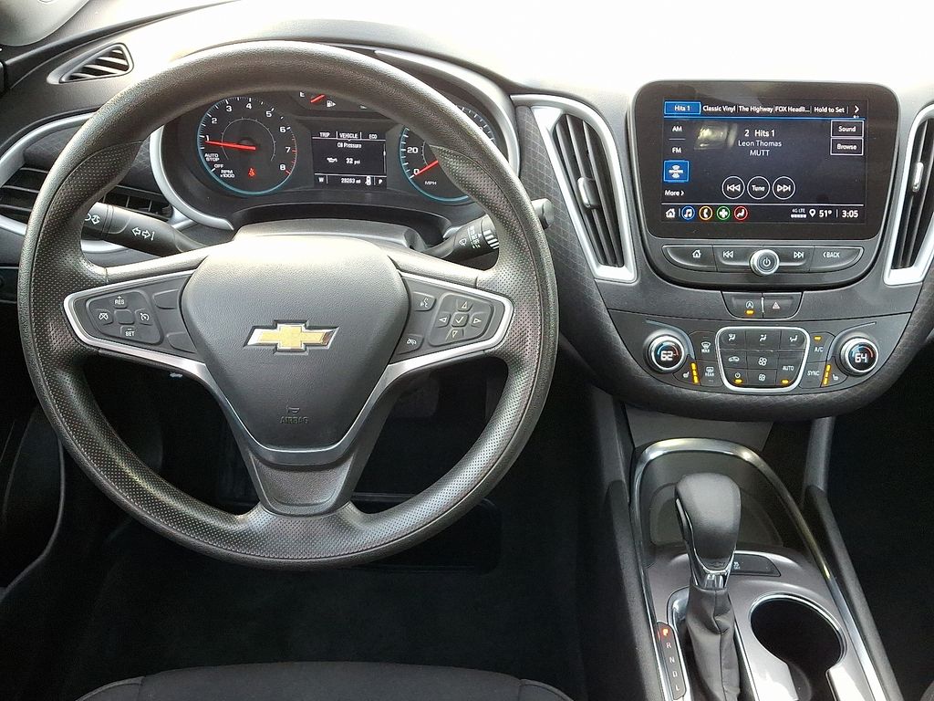 Thumbnail: 2022 Chevrolet Malibu - 12