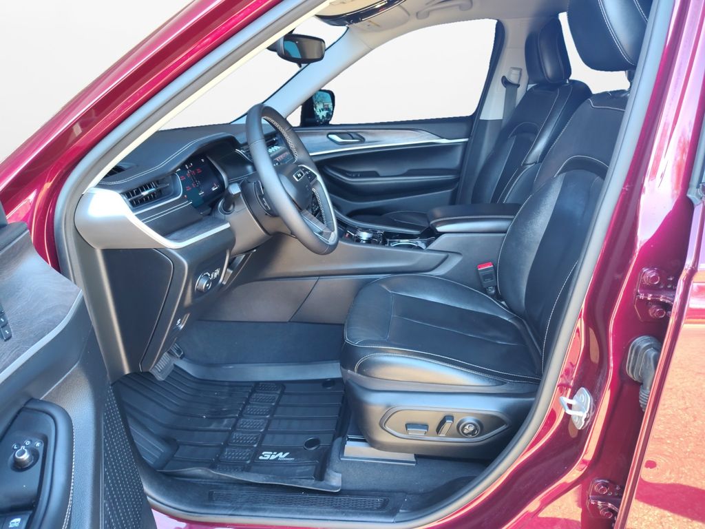 Used Car 2023 Jeep Grand Cherokee L  Limited For Sale Under $30,000 In Austin, Texas