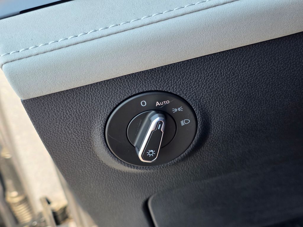 2026 Volkswagen Taos 1.5T SE Silver at Subaru and VW of Moon Township