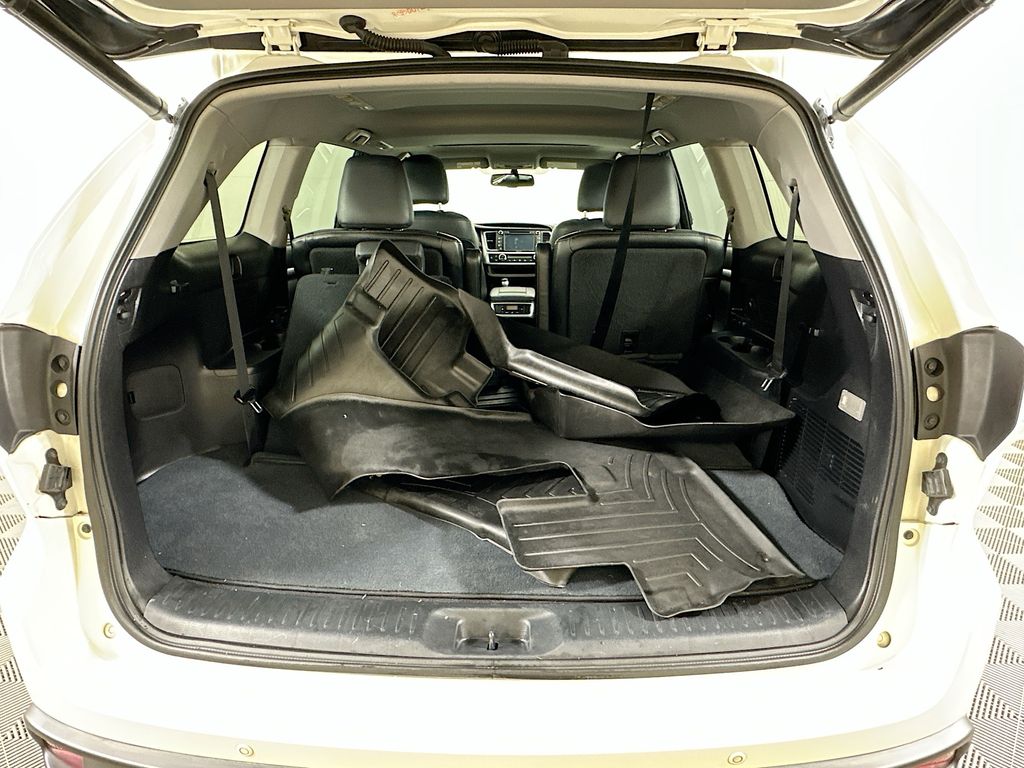 2015 Toyota Highlander Limited 27